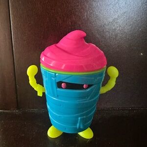 Neon Variant of The Yummy Mummy Wendy's 2025 "Return of Frosty Frights"